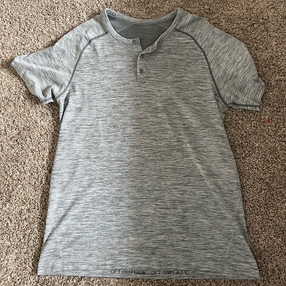 Lululemon Men’s T-shirt Large